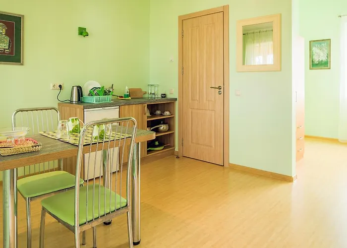 Paulina بالانغا